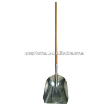 GRAIN SCOOP WITH LONG WOODEN HANDLE